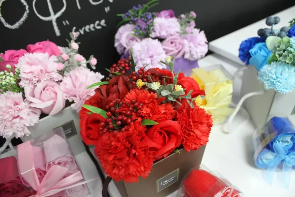 Soap Flower Bouquet - Pink Rose & Carnation - Image 4