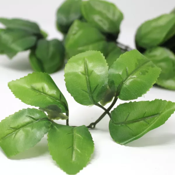 Craft Flower Leaf Decor Aprox 60 pieces (110g) - Image 2