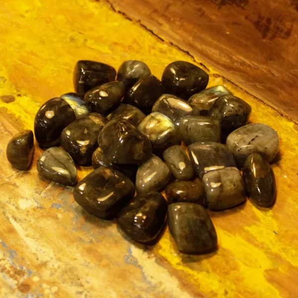 Premium Tumble Stone - Labradorite - Image 2