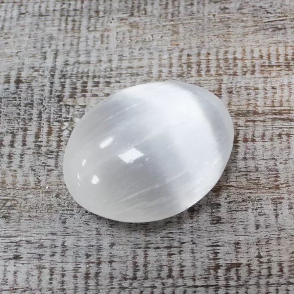 Selenite Palm Stone - 6.5 cm - Image 2
