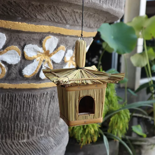 Small Square Seagrass Bird Box 18x13cm - Image 2