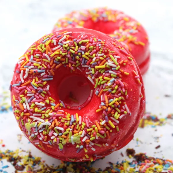 Strawberry & Banana Bath Donuts - Image 4
