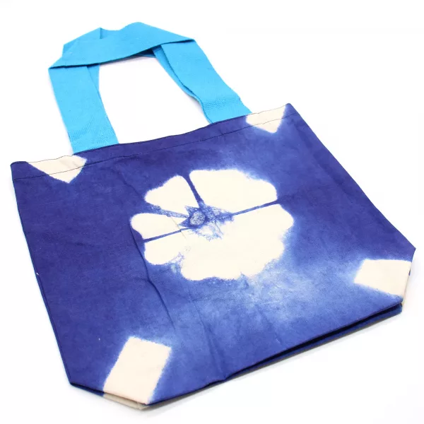 Natural Tye-Dye Cotton Bag (8oz) - 38x42x12cm - Blue Flower - Blue Handle - Image 3