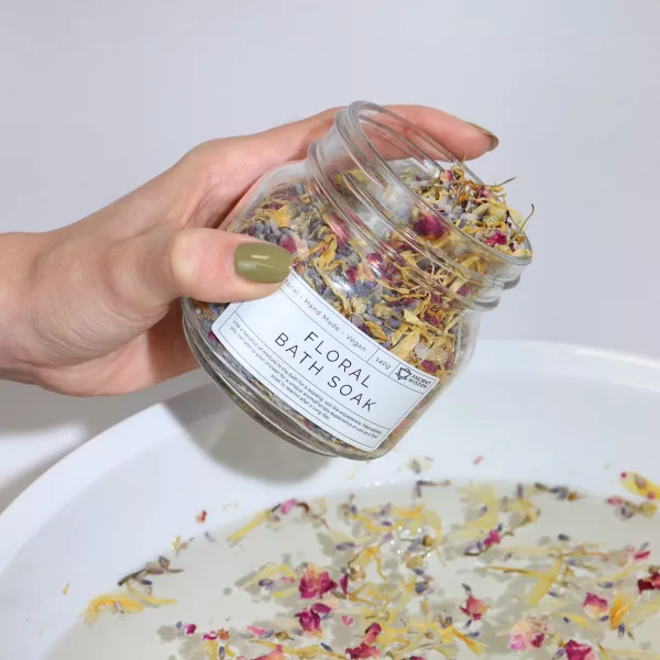 Floral Bath Soak - Natural - 140g - Image 4