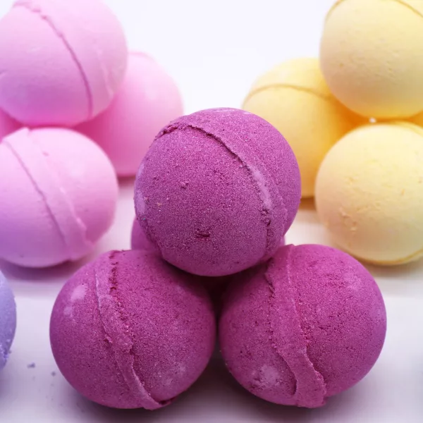 Ylang Ylang & Ginger Bath Bomb - Image 2