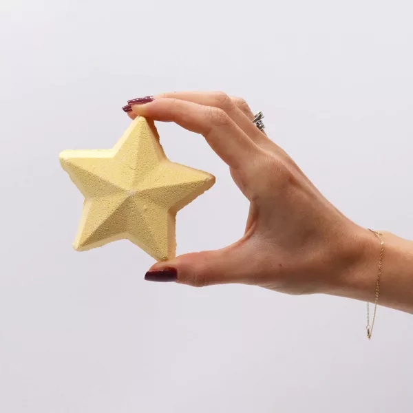 Silent Night Christmas Bath Bomb Gift Pack - Image 4