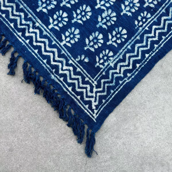 Handmade Indigo Throw - 170x120cm - Chhota Flower - Image 3