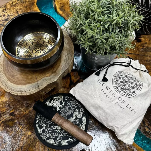 Hand Beaten & Engraved Singing Bowl Gift Set - 14cm - Flower of Life - Image 3