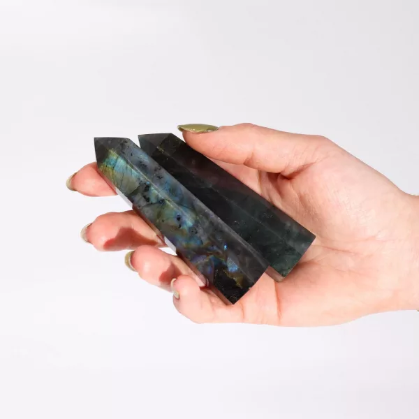 Madagascar Labradorite Point (approx 50-65gm 100x28mm) - Image 4