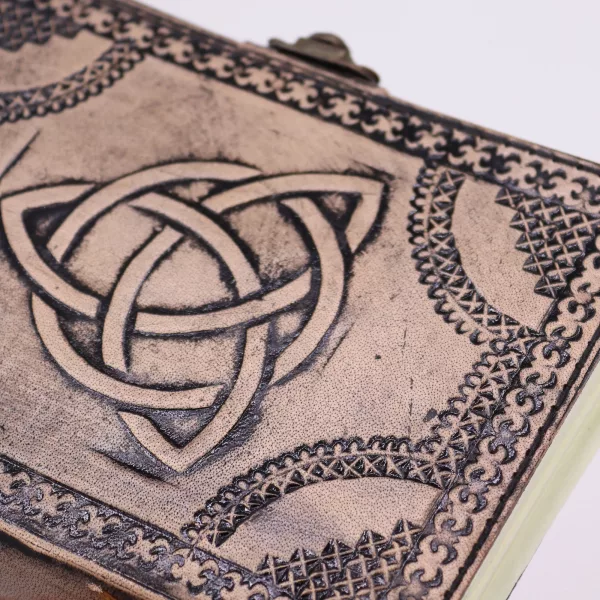Circle Triquetra - Esoteric Notebook - Antique Grey - 200 pages  Stich Edge- 17.5x12.5x3cm - Image 2