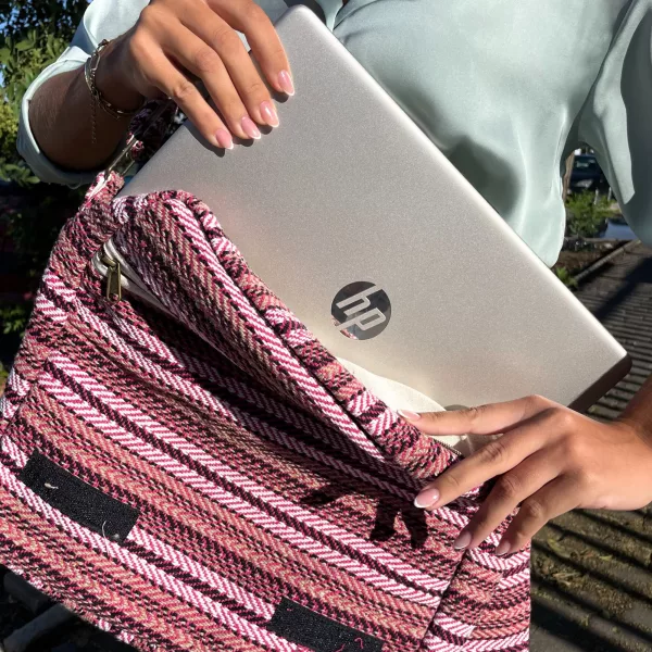 Soft Banjar Laptop Bag - Soft Pink - Image 3