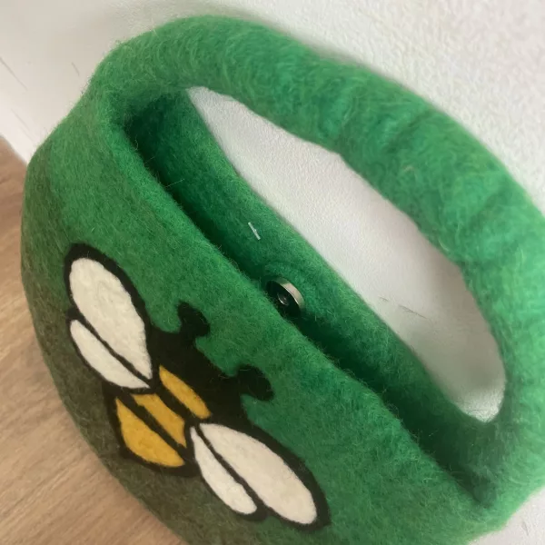 Water Felted Bee Bag - One Handle with Magnet - Garden Greens - Image 3