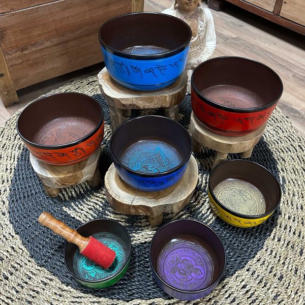 Small Chakra Set of  Seven Singing Bowls (14-22cm) - Image 4