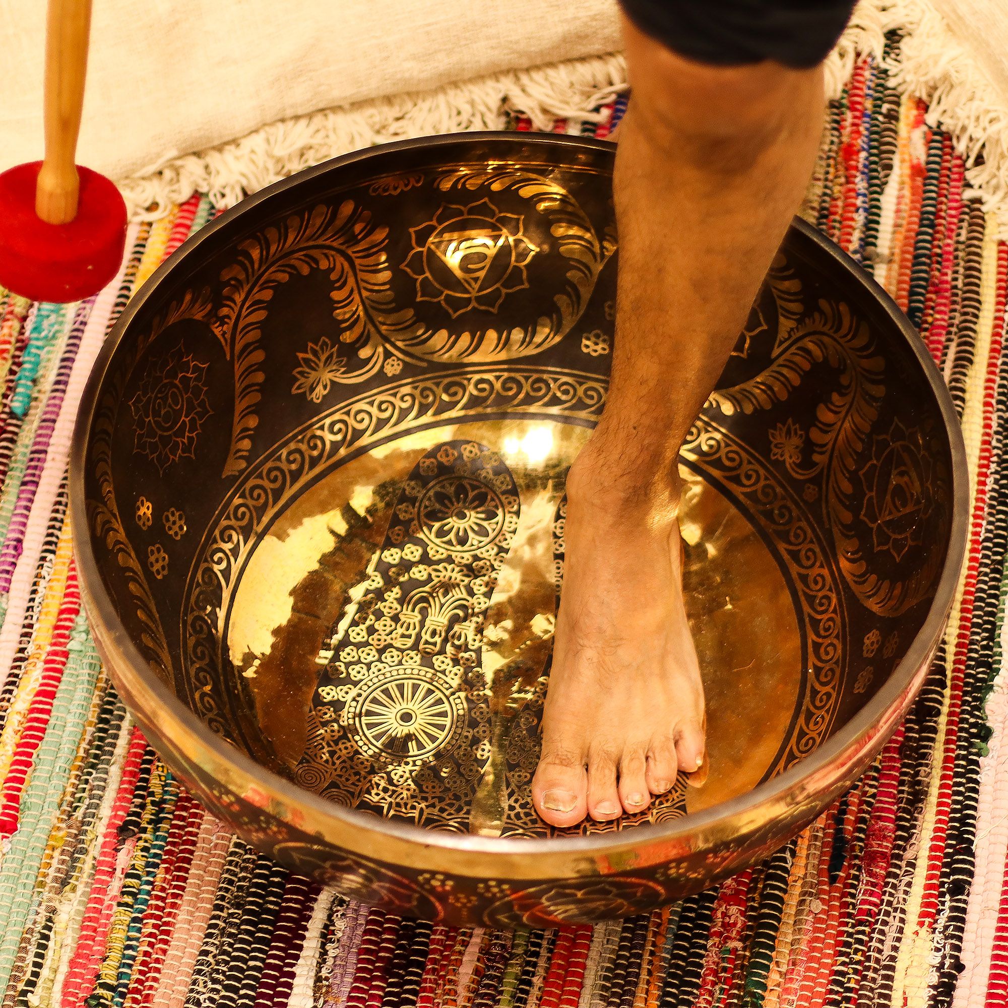 Engraved - Huge Vibrational Feet Standing Bowl - 50x20cm (10.7kg) - Image 9