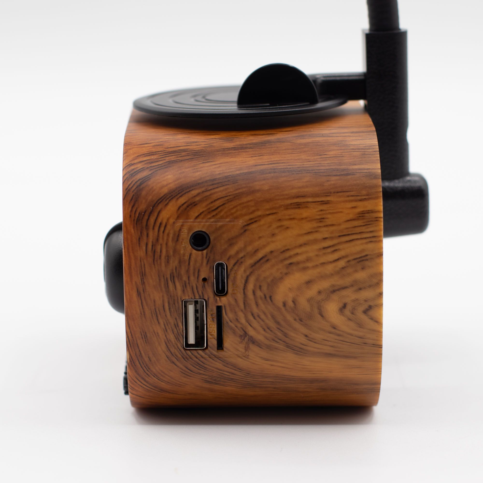 Retro Mini Gramophone Speaker - Bluetooth & FM Radio - 5 watt x 1 2 Retro Mini Gramophone Speaker - Bluetooth & FM Radio - 5 watt x 1 - Image 2