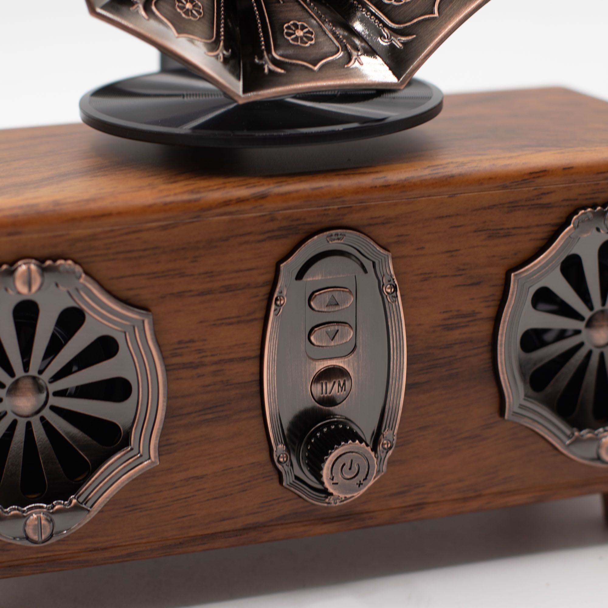 Retro Mini Double Gramophone Speaker - Bluetooth - 5.4 watt x 2 1 Retro Mini Double Gramophone Speaker - Bluetooth - 5.4 watt x 2