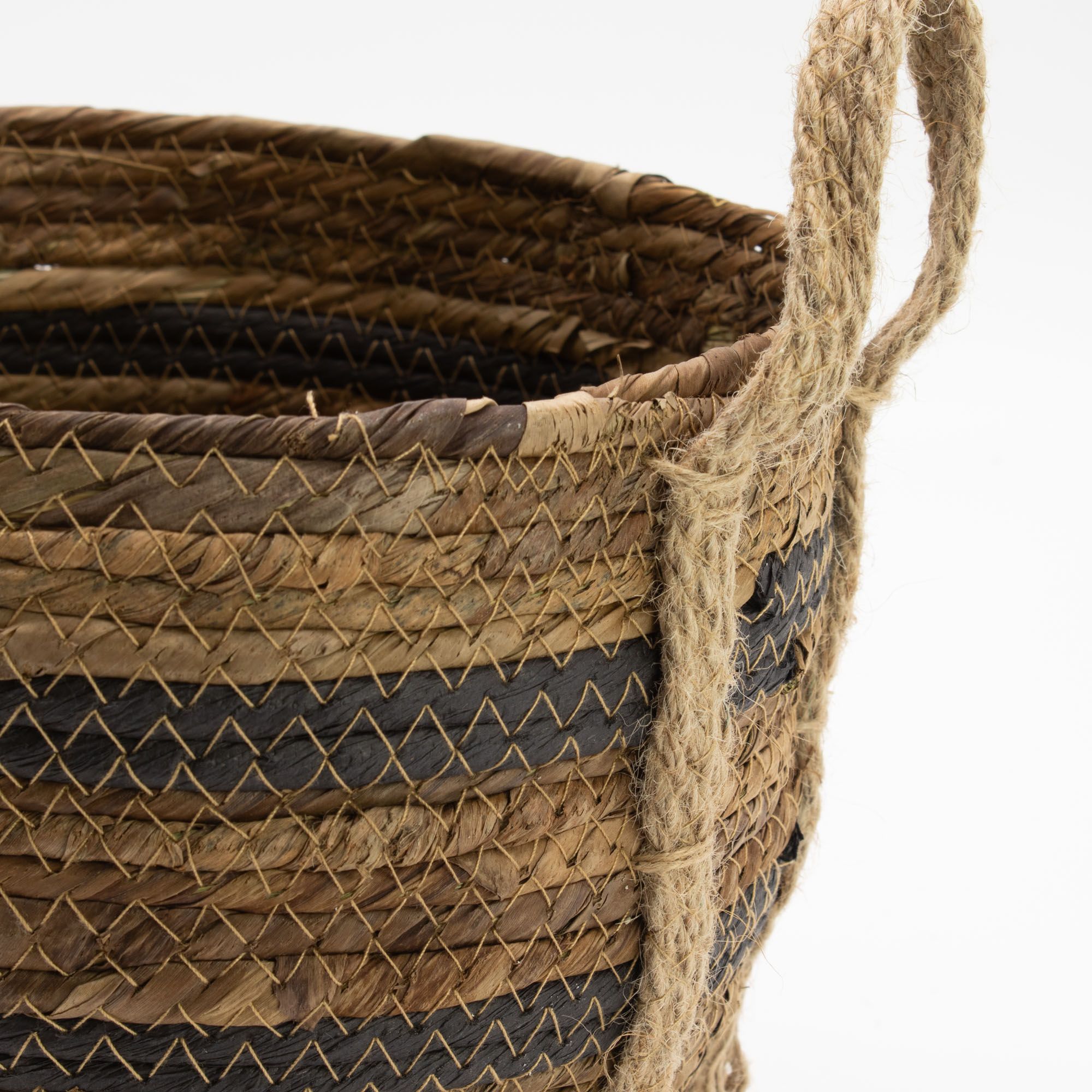 Bananna Leaf & Seagrass Large Baskets - Natural Browns- Set of 3 7 Bananna Leaf & Seagrass Large Baskets - Natural Browns- Set of 3 - Image 7