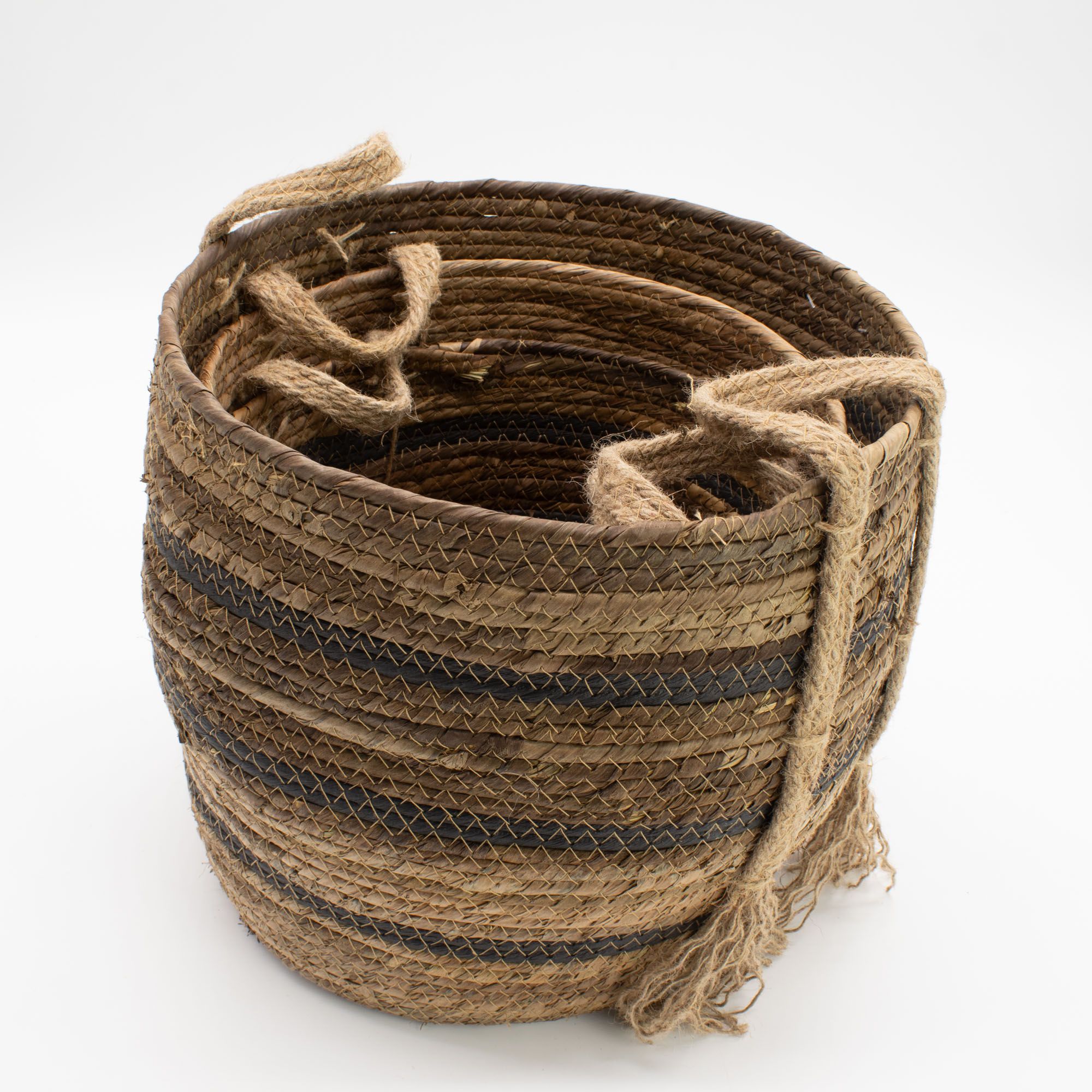 Bananna Leaf & Seagrass Large Baskets - Natural Browns- Set of 3 2 Bananna Leaf & Seagrass Large Baskets - Natural Browns- Set of 3 - Image 2