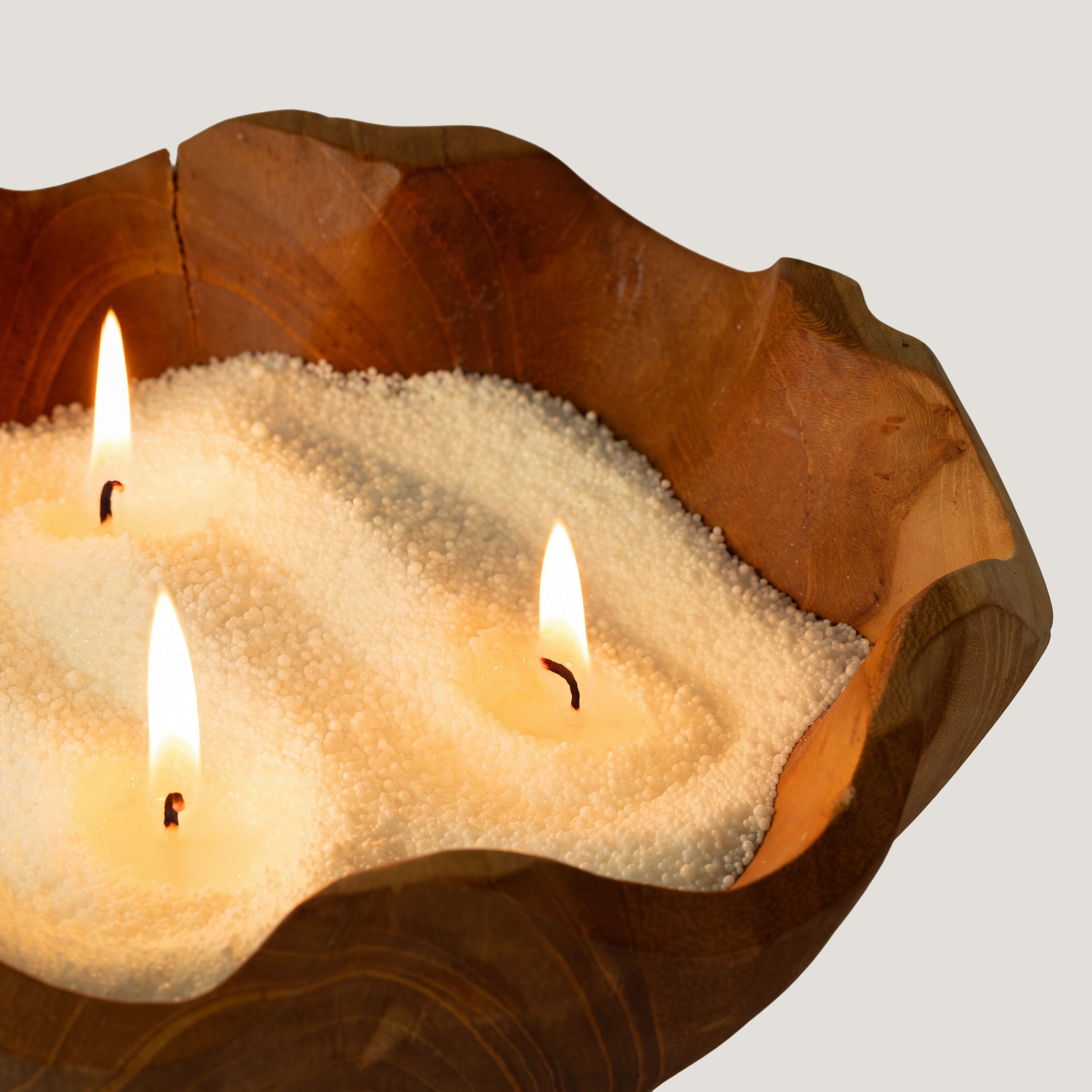 Fragranced Candle Sand - Cream - Regent Polo - 300g - Image 12