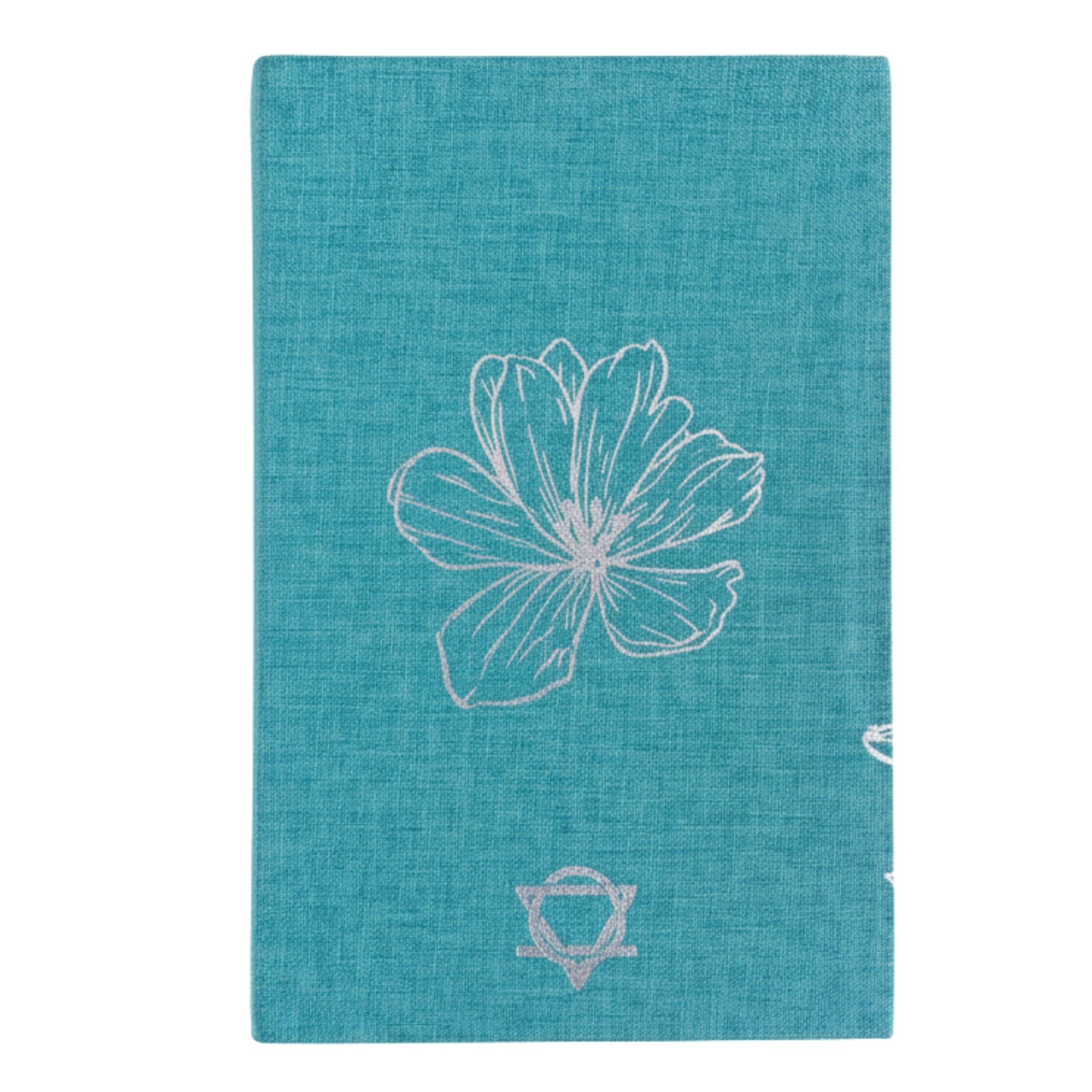 Blue Gratitude Journal with Silver Lining - 120 pages - I am Thankful For - Image 2
