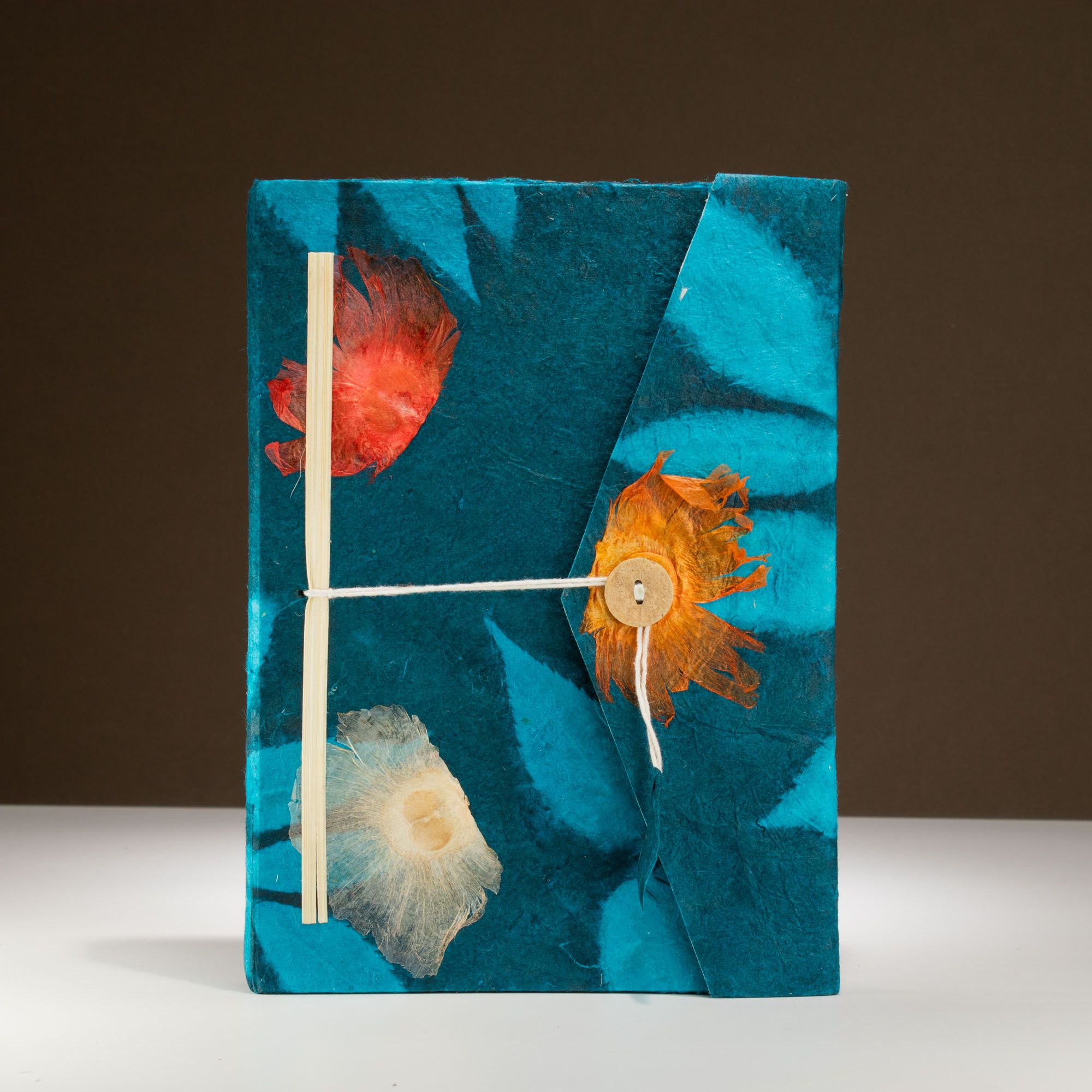 Lokta Bold Floral Notebook – Large (21x15cm) – 45 Leaves – Includes Bookmark – Midnight Blue - Image 5