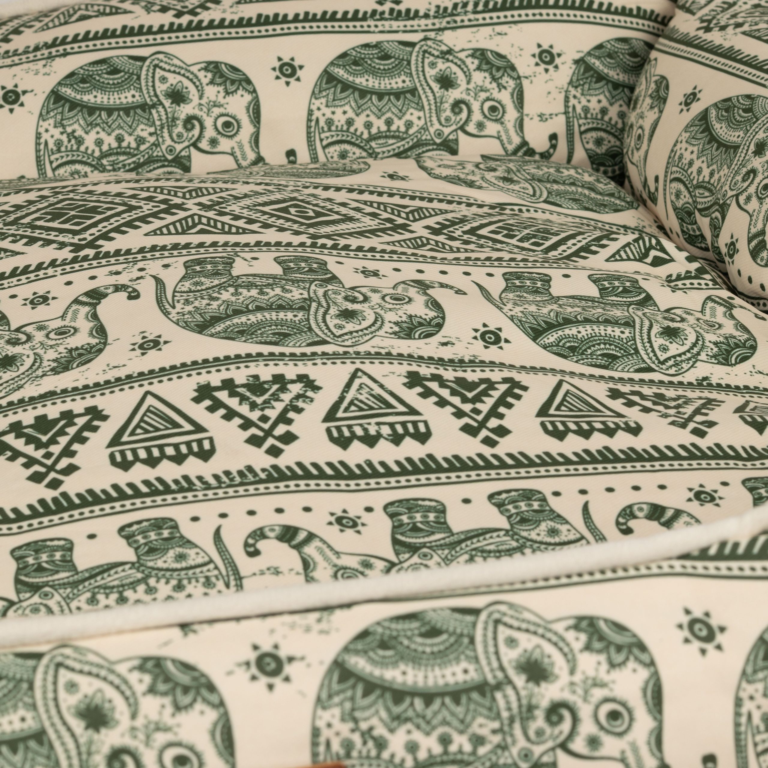 PAW Bed – Lucky Elephant – Green – 60 × 50 × 14cm - Image 5