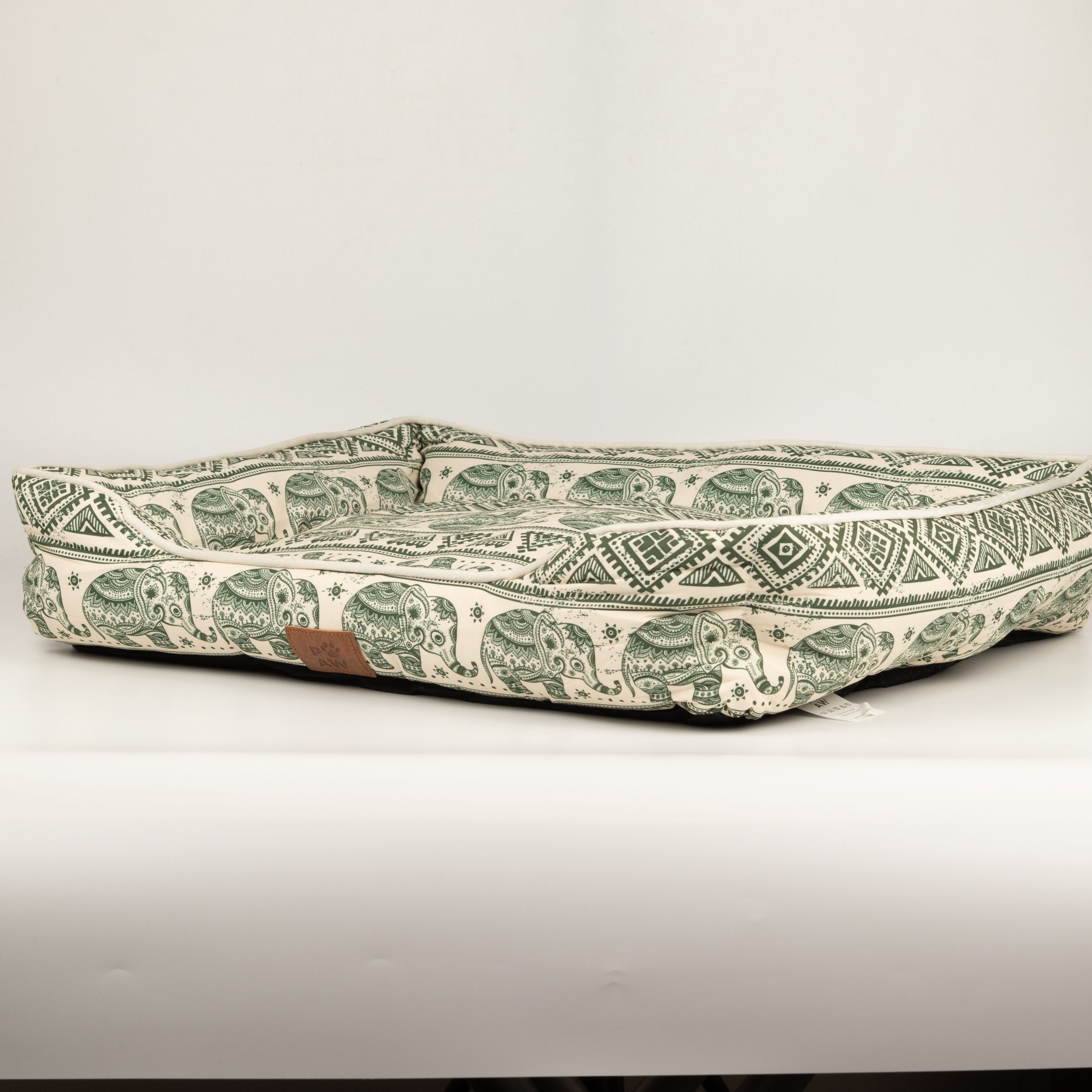 PAW Bed – Lucky Elephant – Green – 60 × 50 × 14cm - Image 2