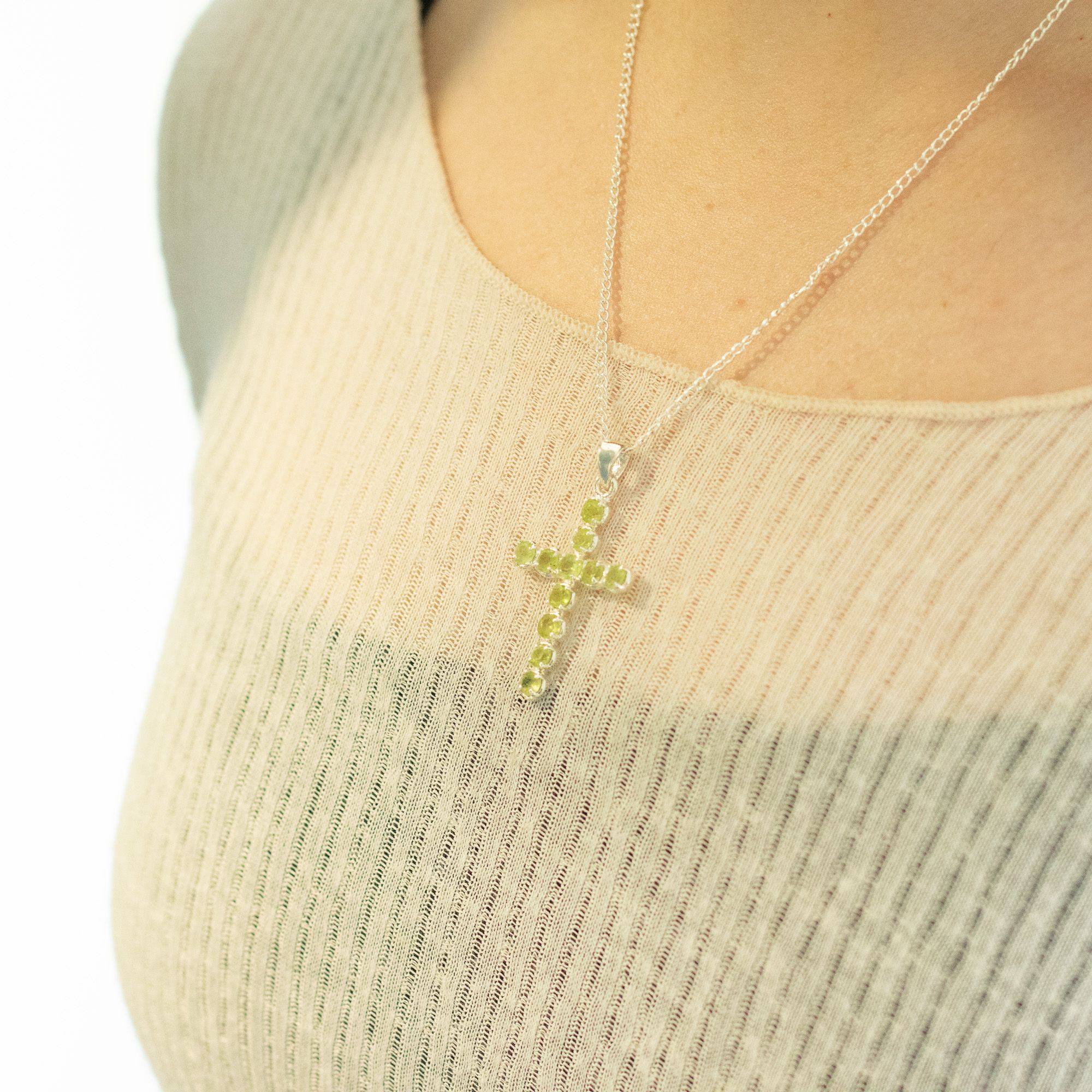 Indian Devotional Pendant - Silver Plated (45cm Chain)- Peridot Crucifix