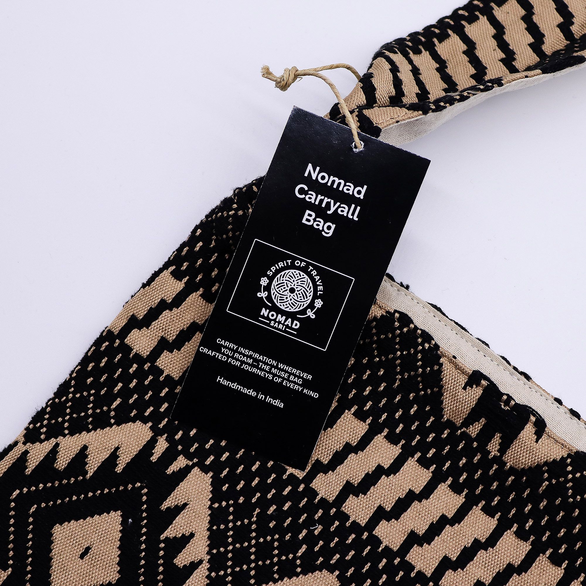 Nomad Sari Jacquard Natural Nomad Carryall Bags - Desert Loom - Image 3