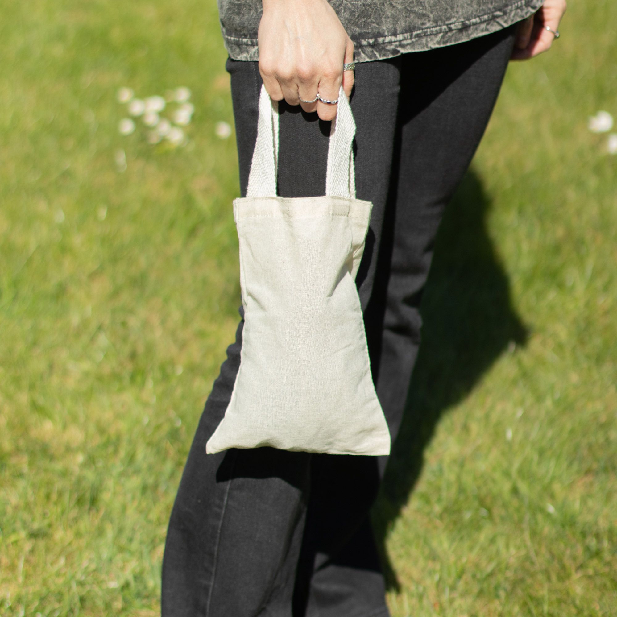 Nomad Sari Iconic Mini Gift Tote Bag - Unprinted- (25x18cm) - Natural 4oz - Image 5