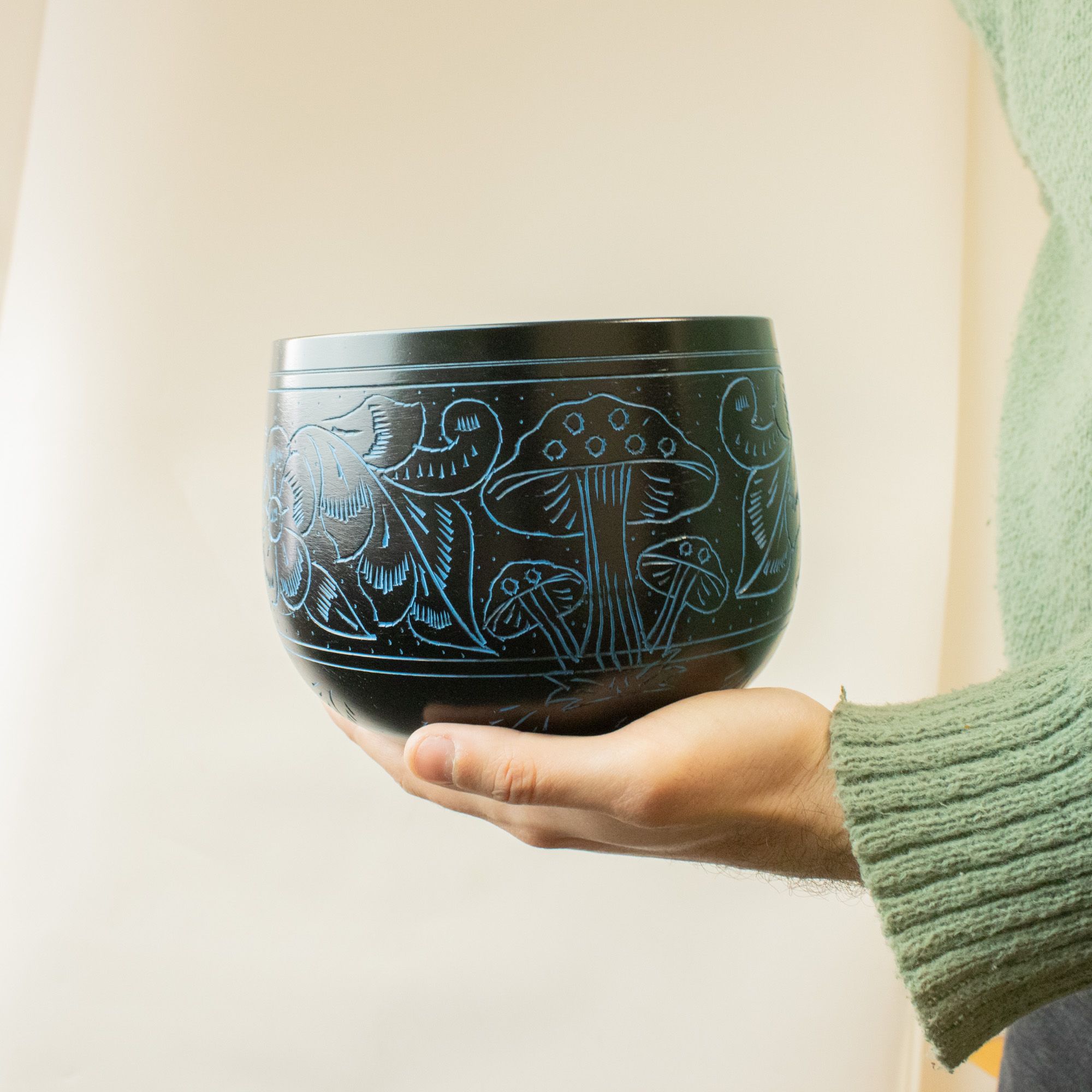 Cauldron Singing Bowl - Magic Mushroom - Blue (15cm) - Image 4