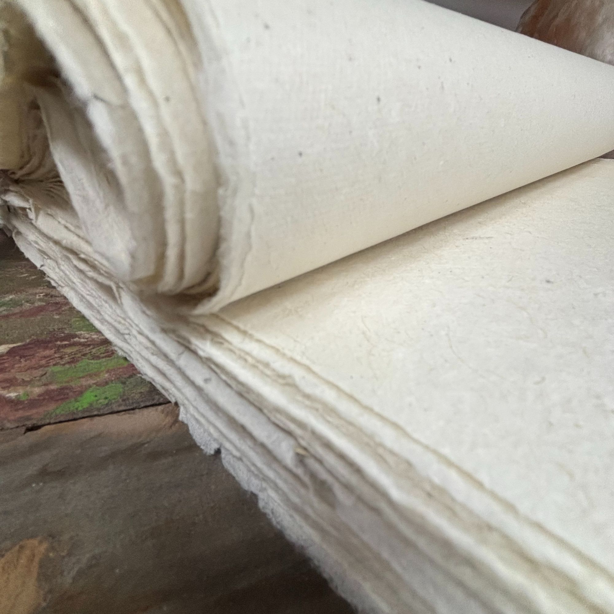 Lokta Craft & Wrapping Paper 51x76cm - 5gms Plain Paper - Image 2