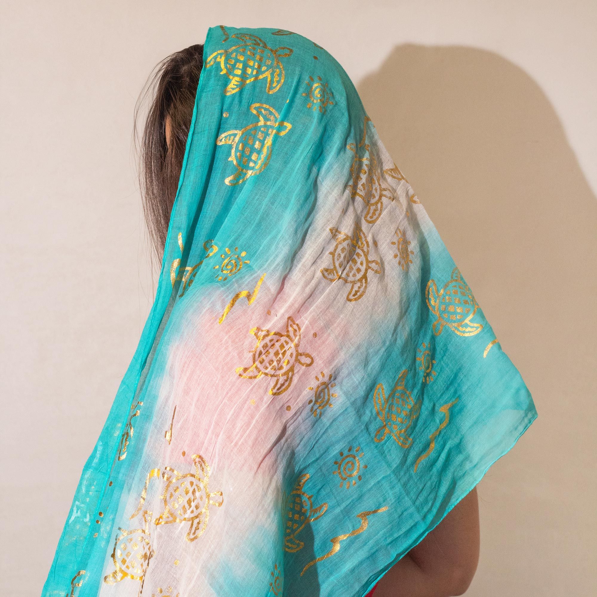 Nomad Sari Summer Turtle Print Scarf – Turquoise (180×50 cm) - Image 2