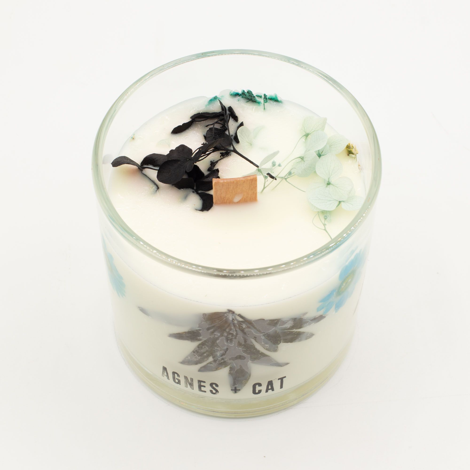 Agnes + Cat Botanical Soy Wax Candle - Seasalt & Moss - Image 5