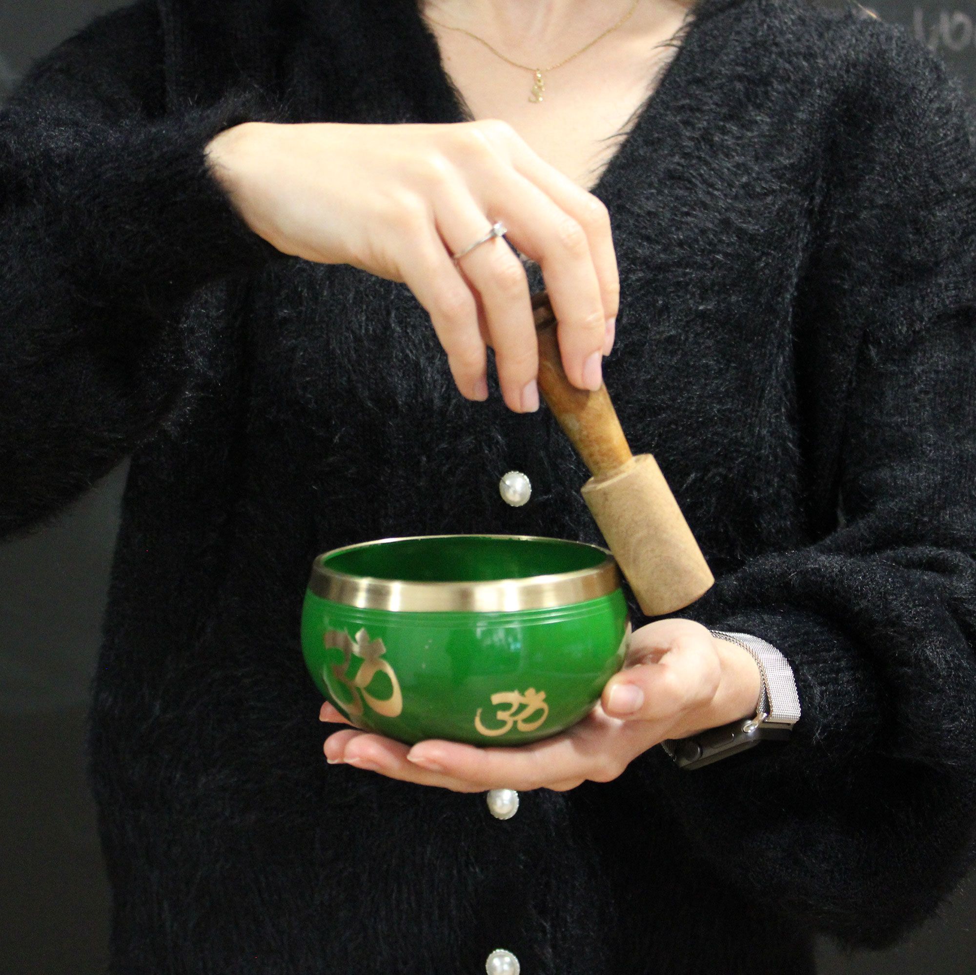 Tree of Life Singing Bowl Set- Green 10.7cm - Image 7