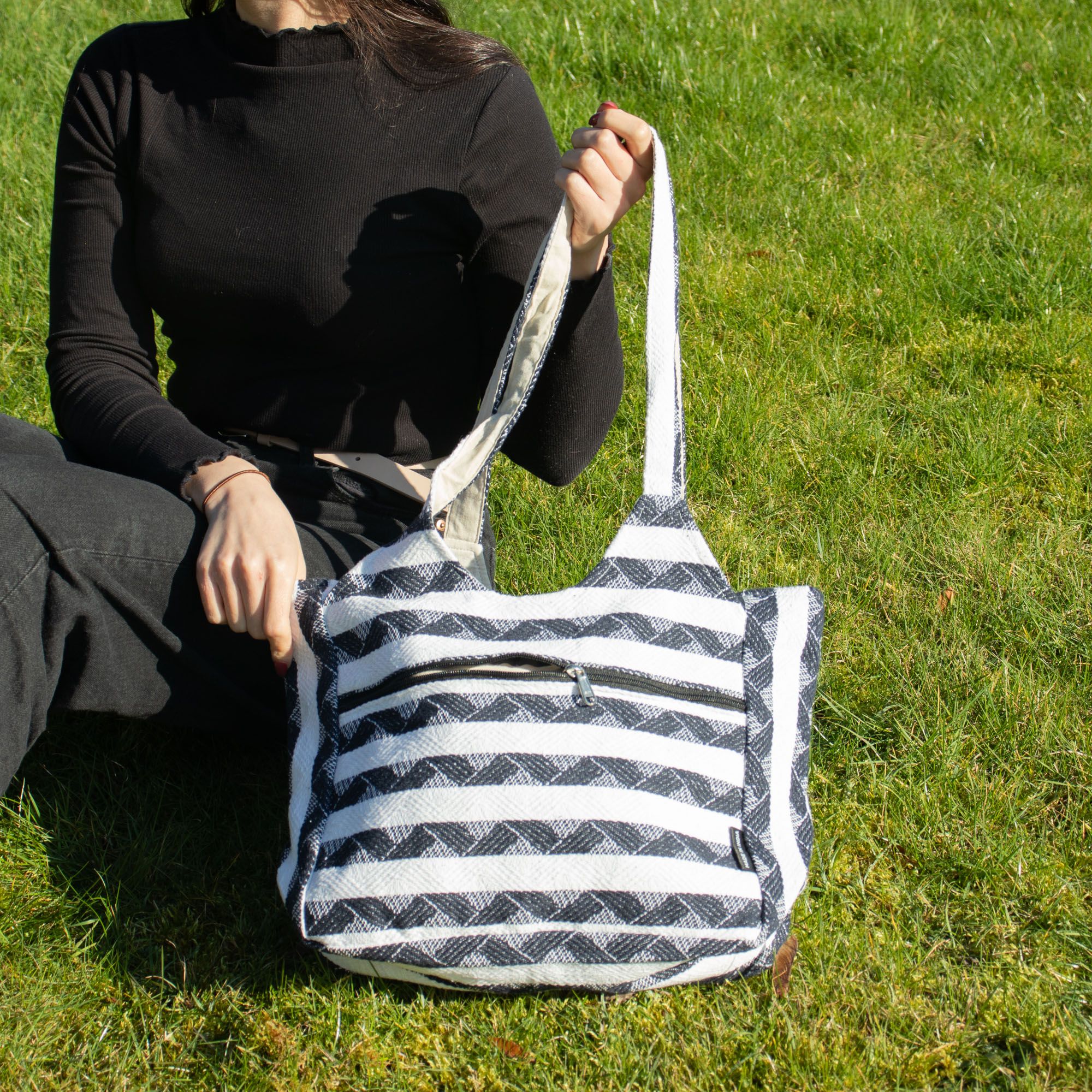 Nomad Sari Jacquard Natural Wander Muse Bags - Atlas Nomad - Image 9