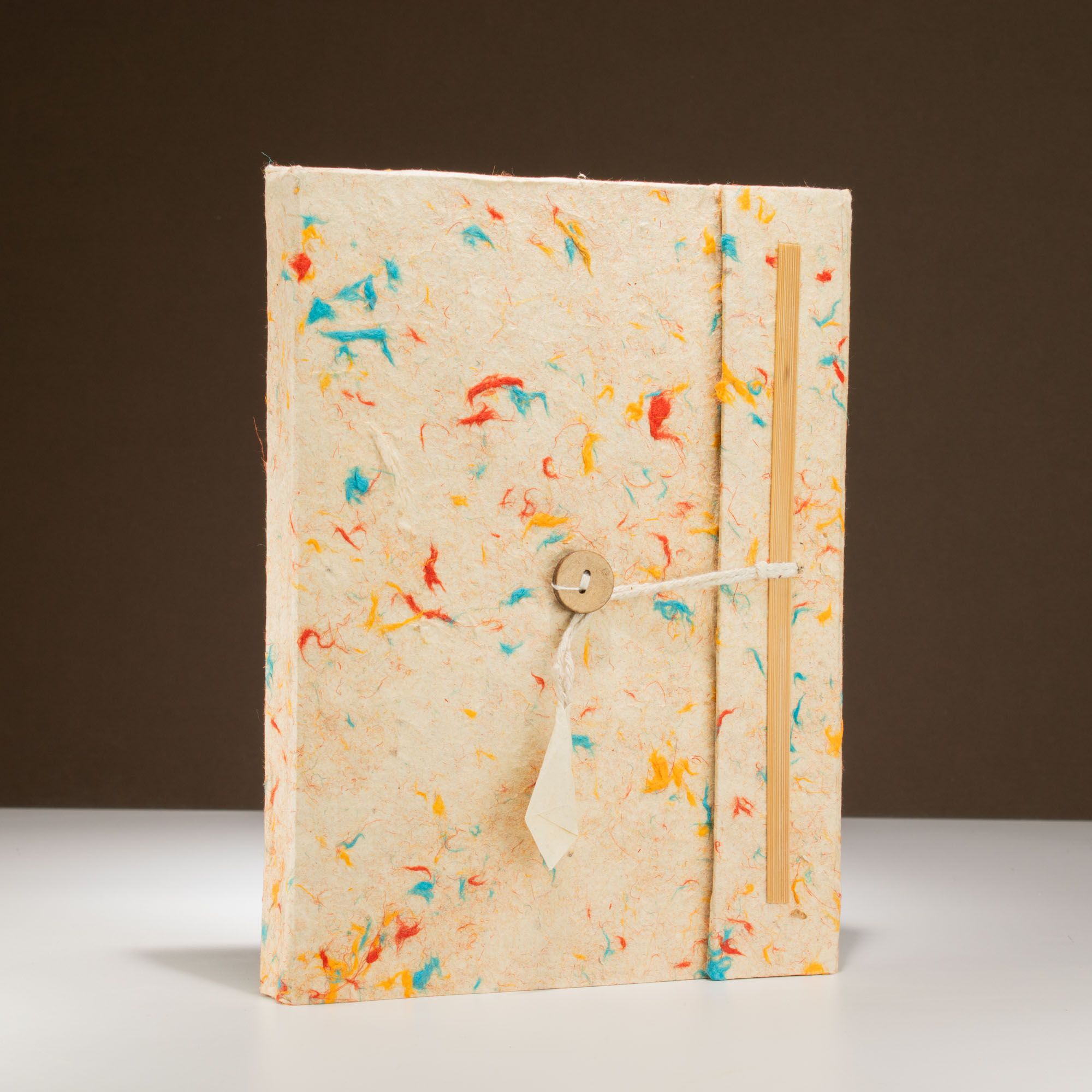 Lokta Mixed Colour Cotton Notebook – Large (21x15cm) – 45 Leaves – Includes Bookmark - Image 3