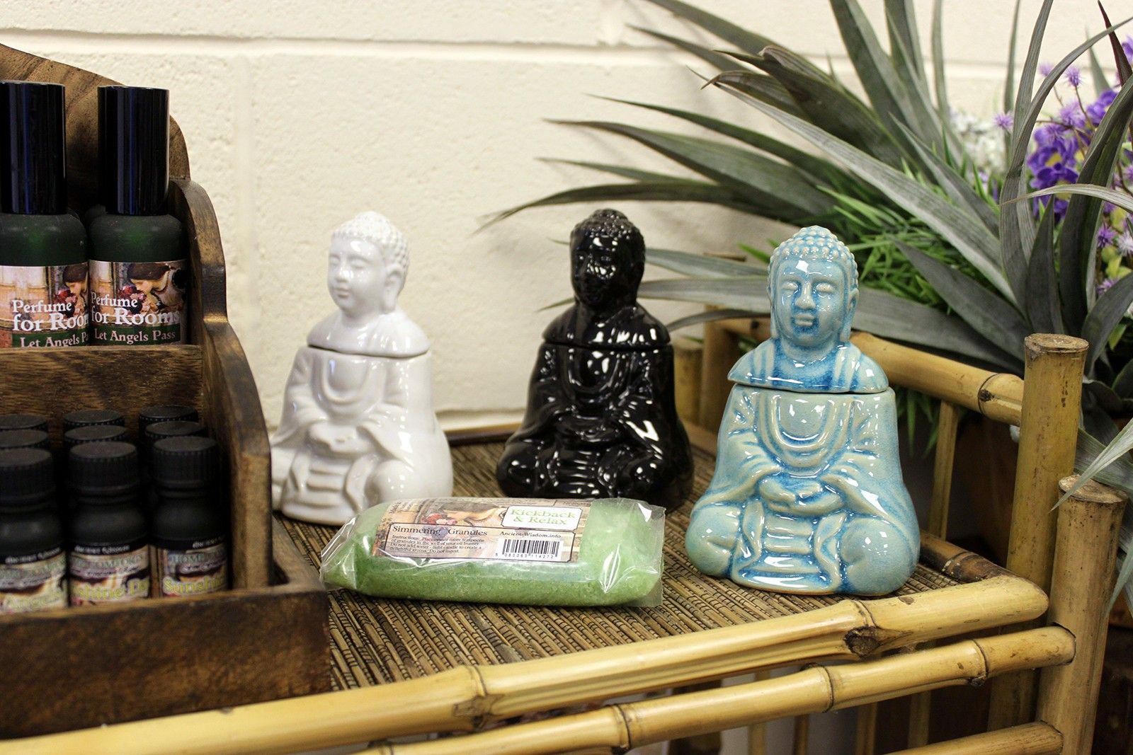 Sitting Buddha Oil Burner - White - Image 4