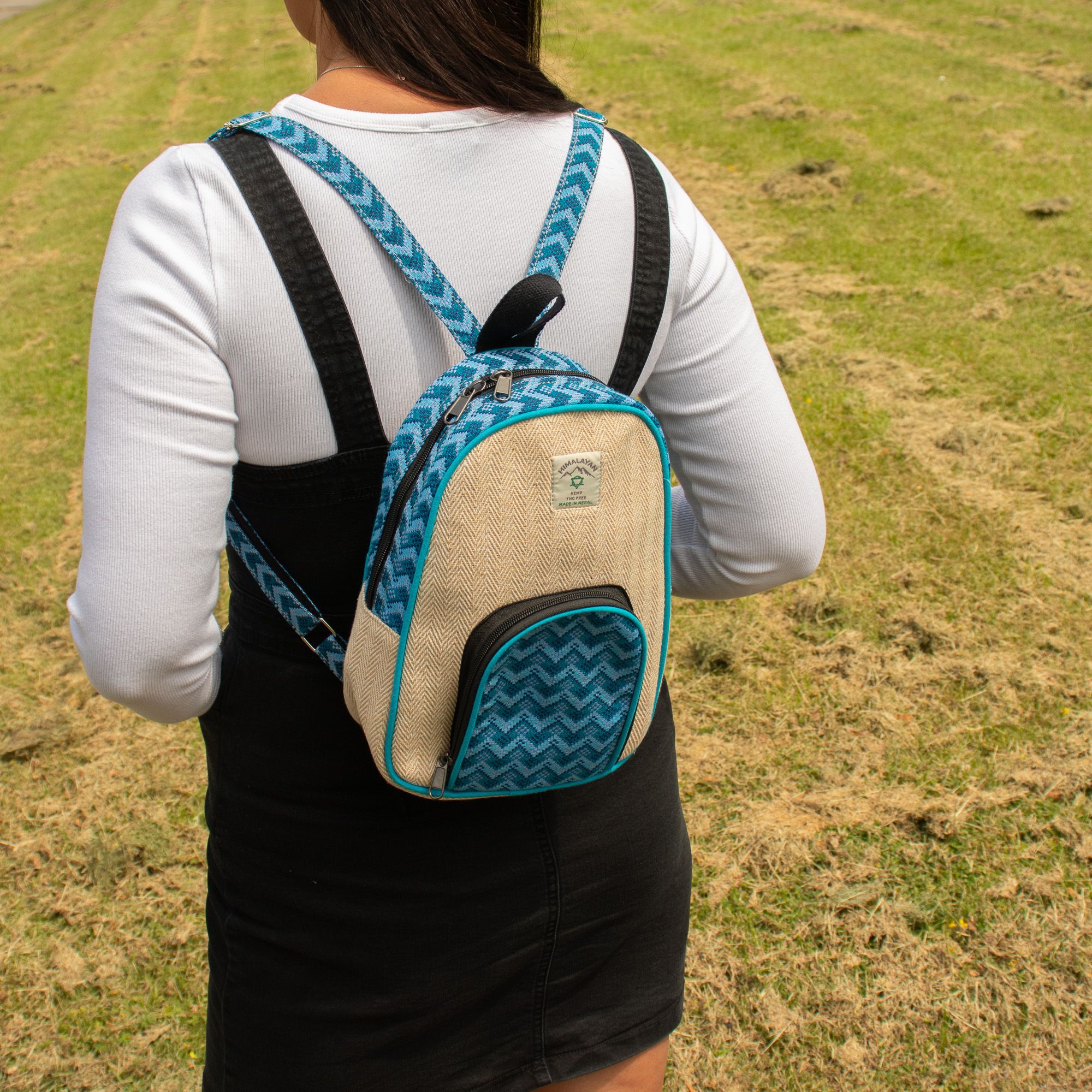 Medium Kathmandu Backpack – Dhaka Design (30x21x9cm) - Image 10