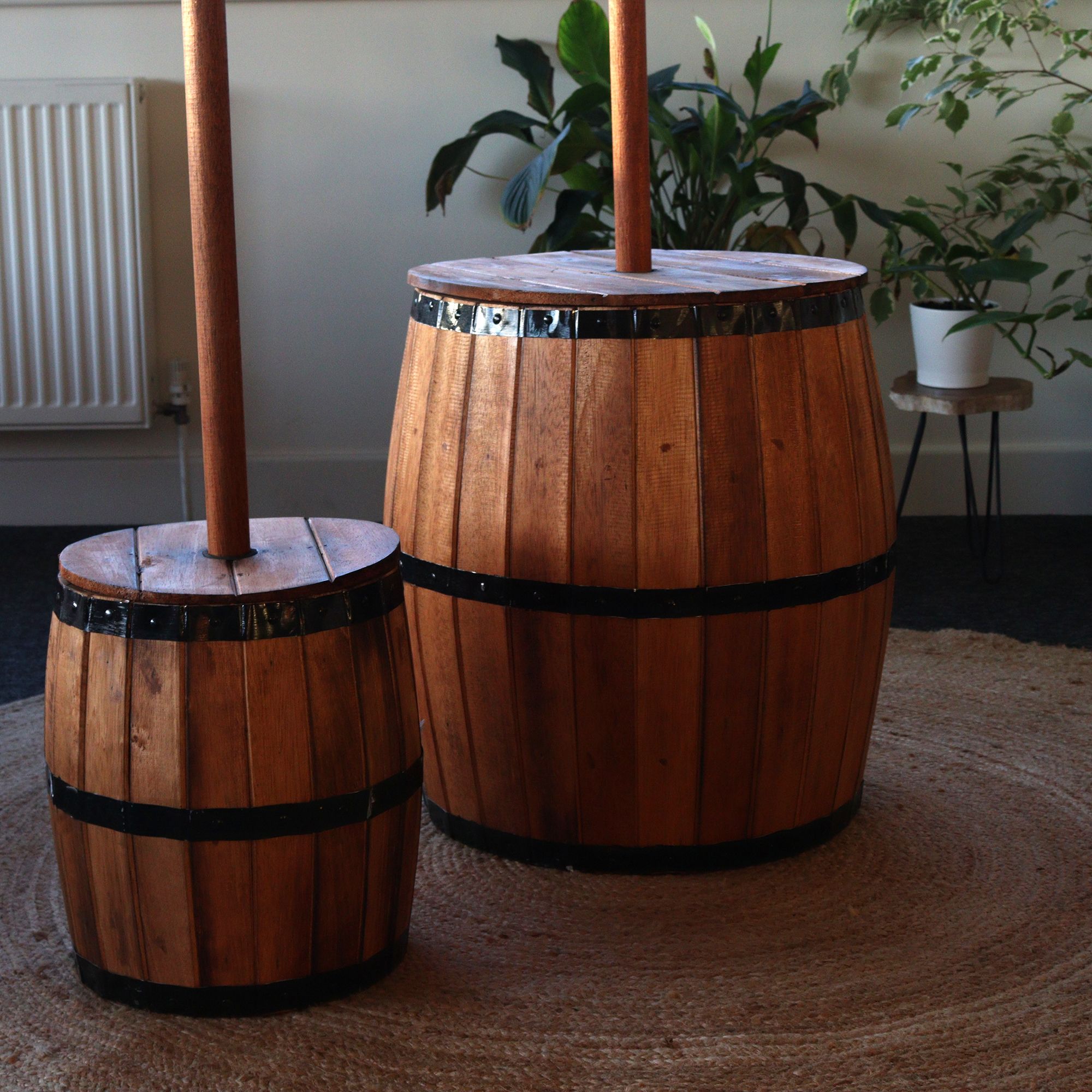 Beer Barrel Stool & Parasol Stand – Natural Wood 38 x 32 cm - Image 8