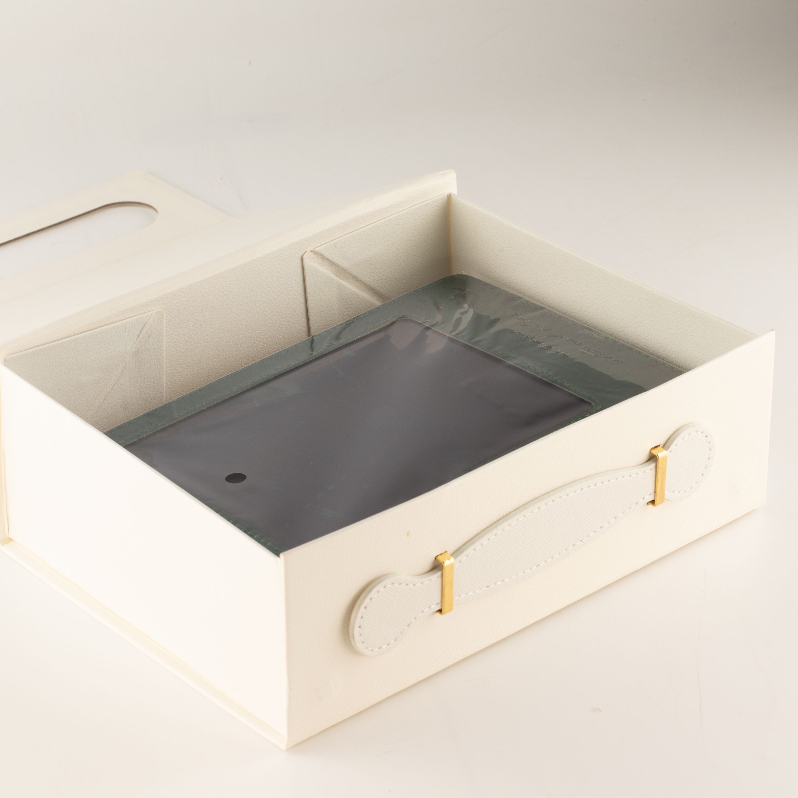 Flat Pack Gift Box - Med Hamper (24x18.2x8cm) - White - Image 5