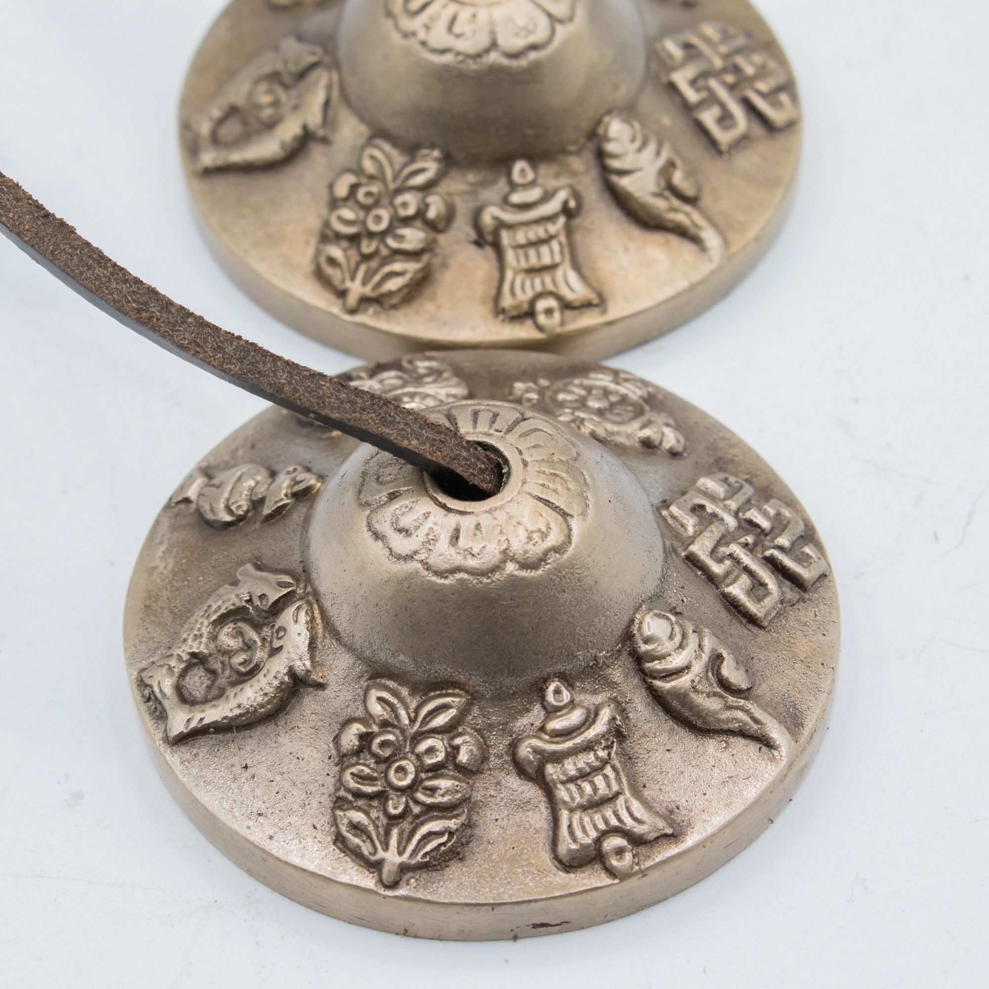 Premium Brass Tibetan Tingsha - Lucky Symbols - approx 6cm (155gm) - Image 2