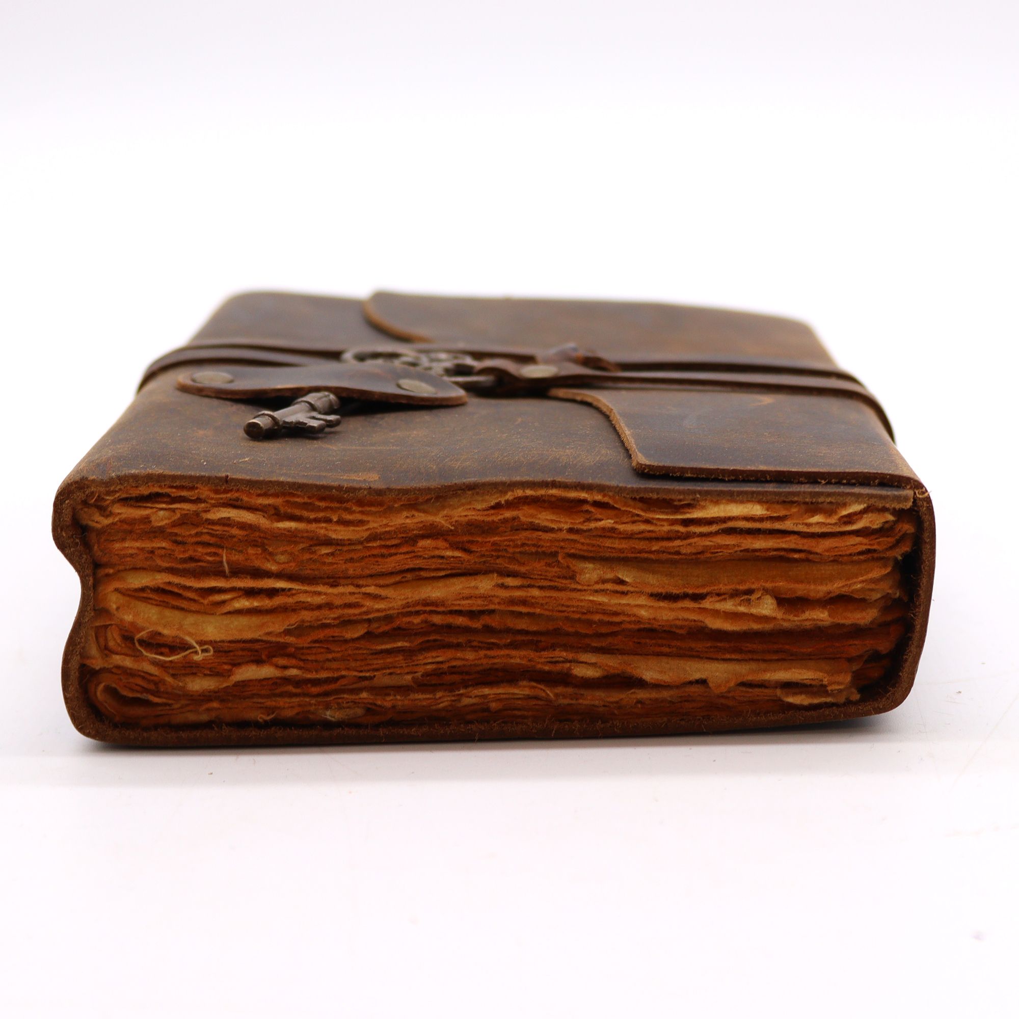 Oiled Leather & Key - 200 pages decle-edged - 13x18cm - Image 5