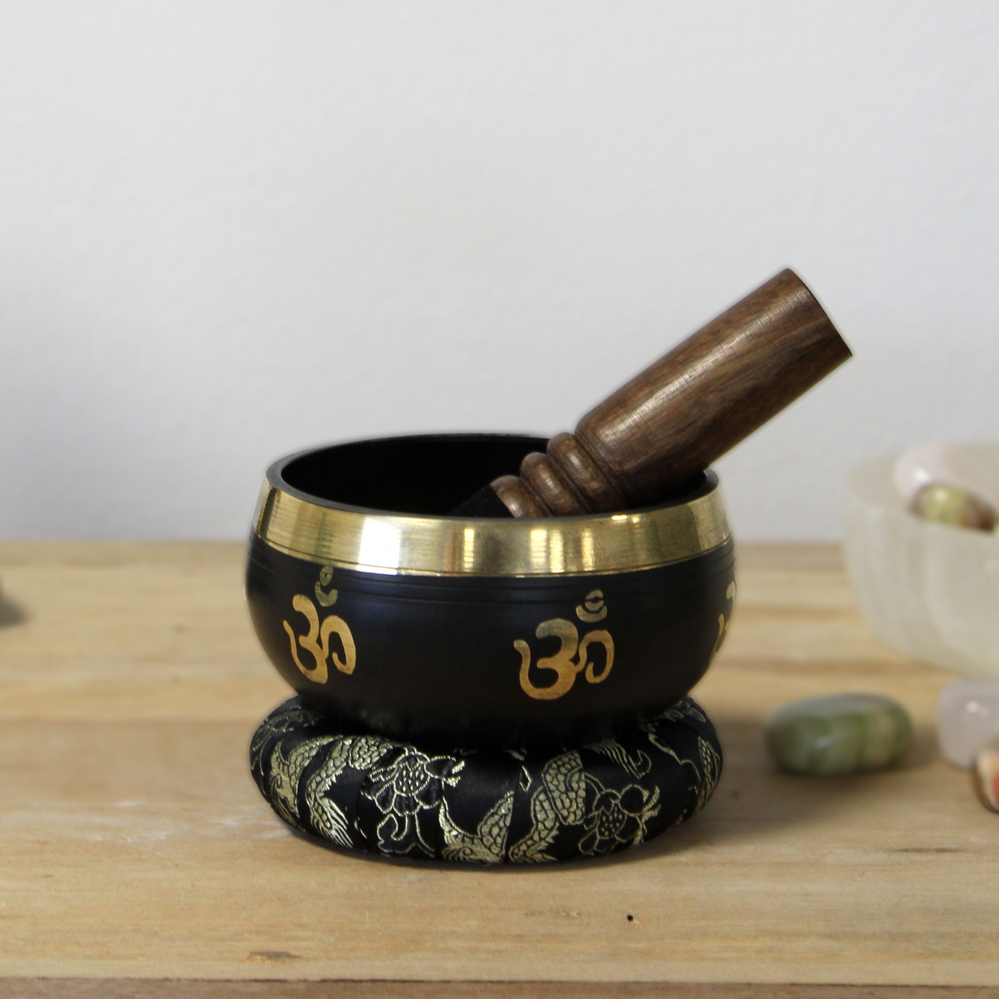 Yoga Om Singing Bowl Set - Image 8