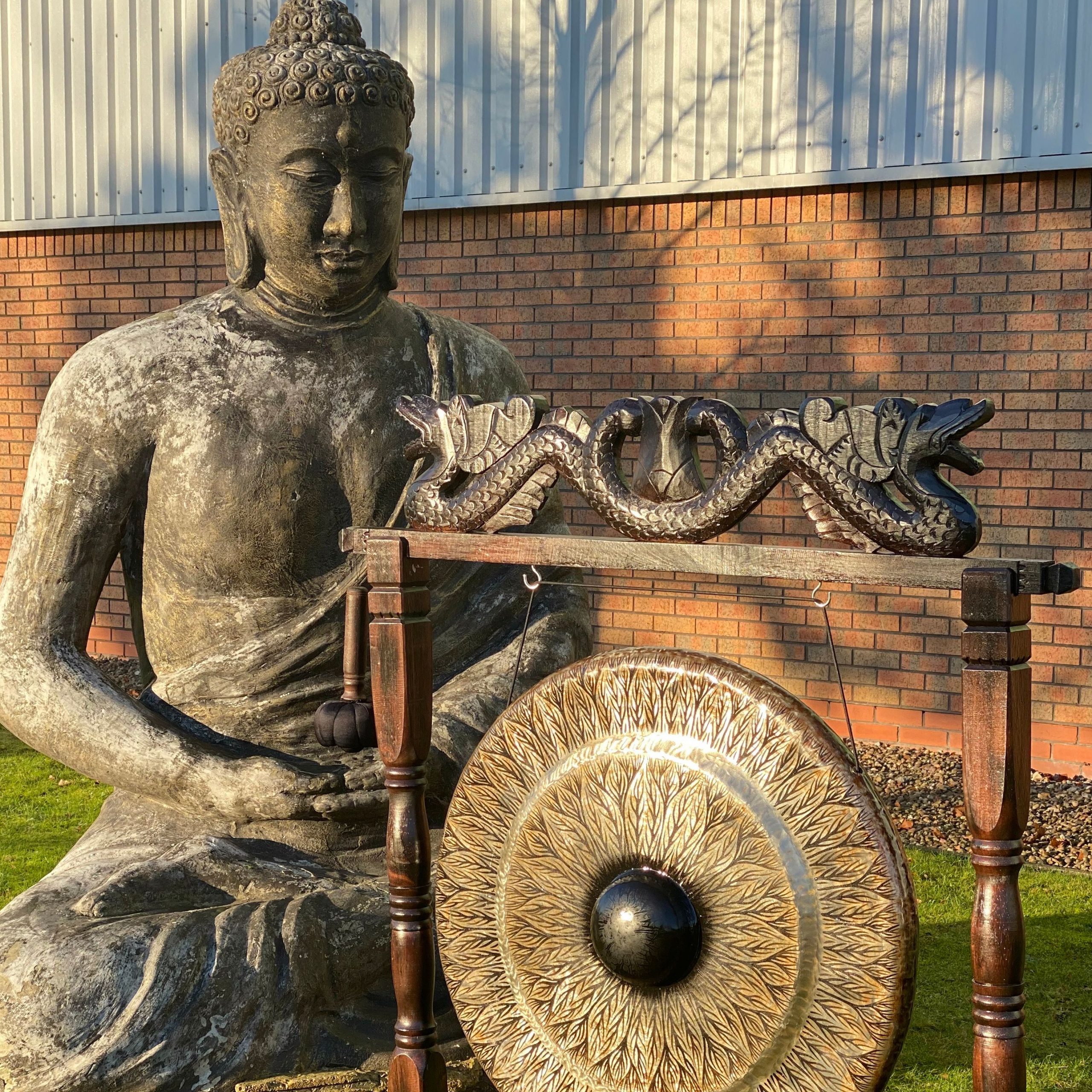 Large Gong in Brown Antique Stand - 80cm - Black - pattern - Image 2
