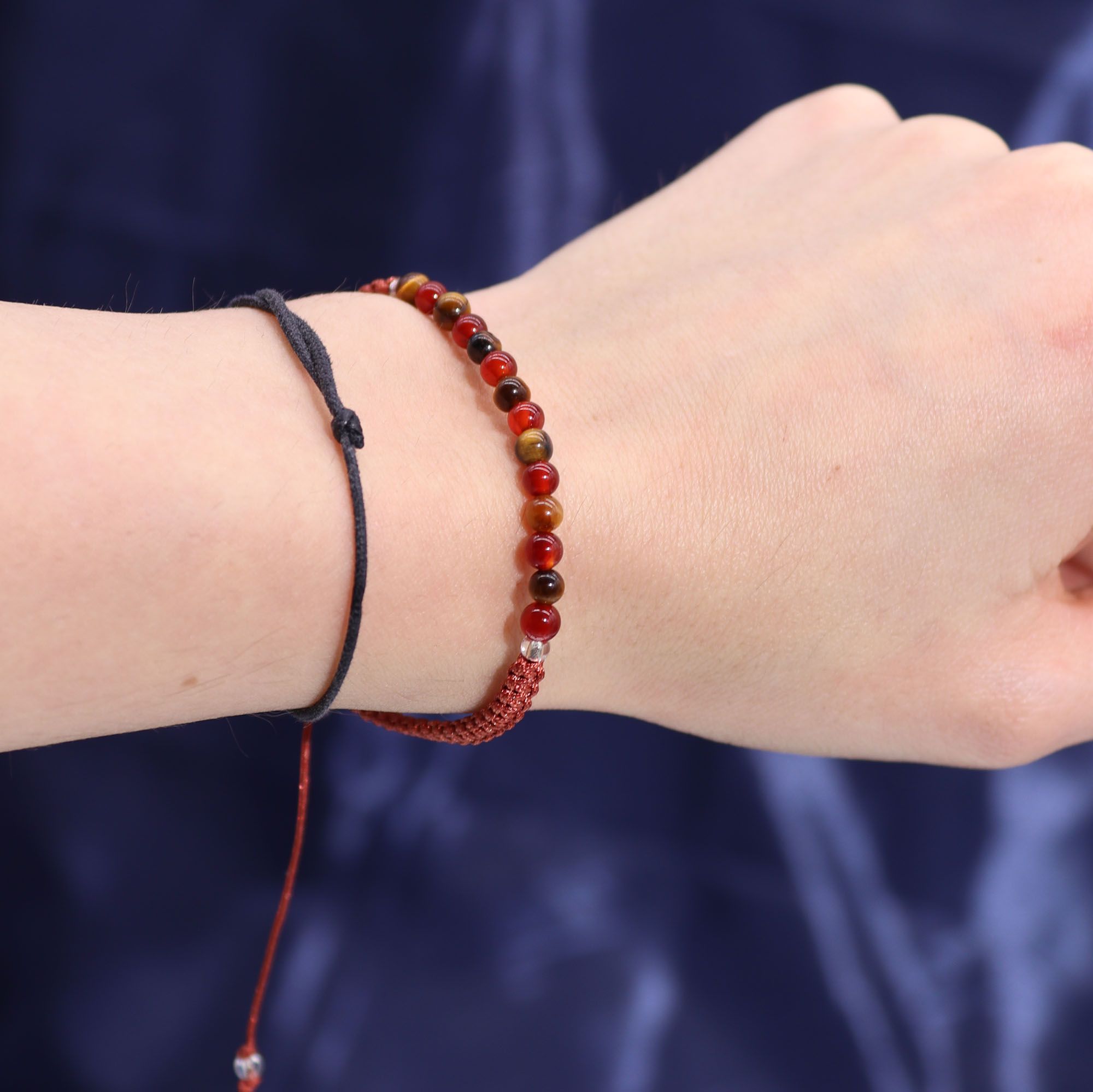Zodiac Crystal Candle with Gemstone Bracelet - Leo - Image 3