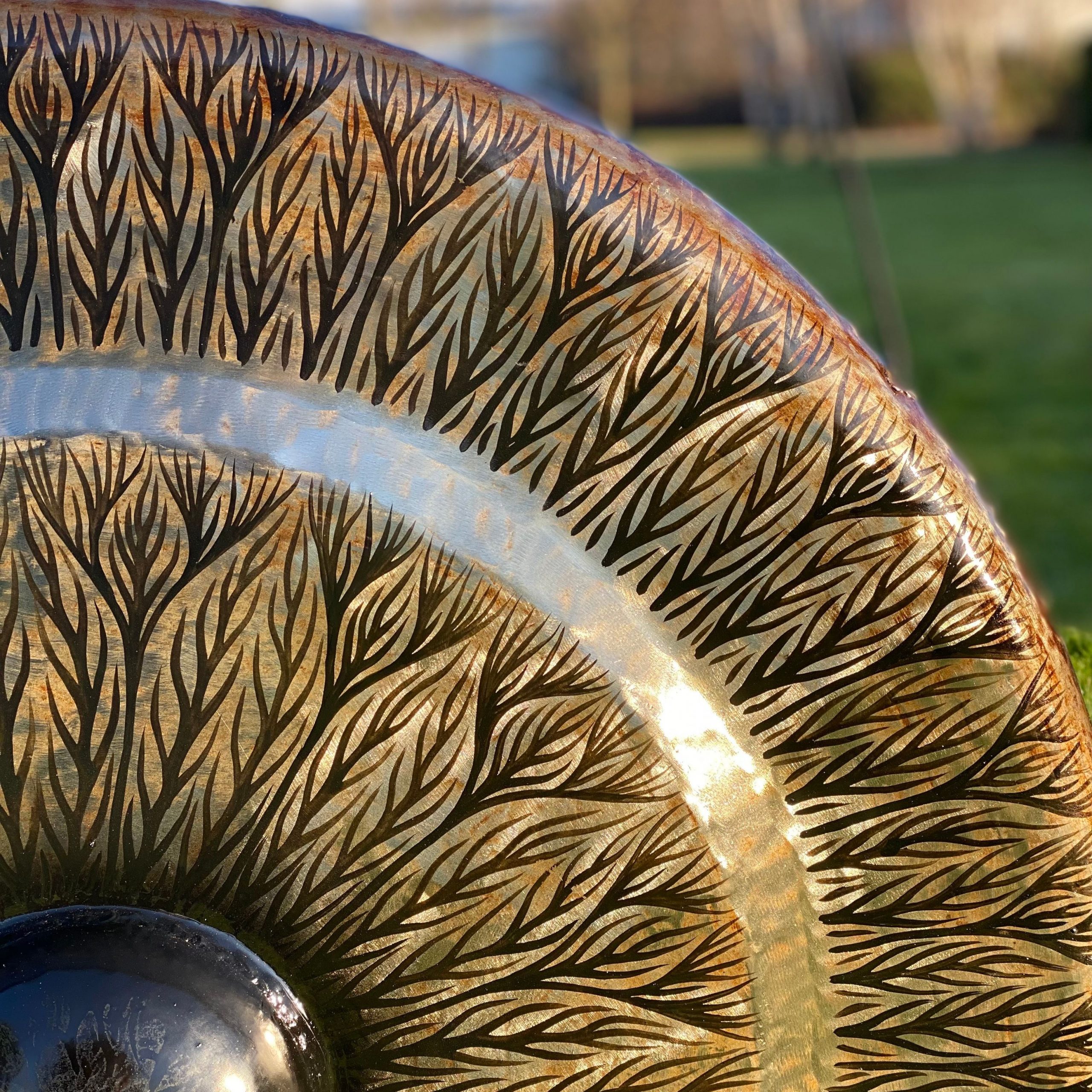 Large Gong in Brown Antique Stand - 80cm - Black - pattern - Image 3